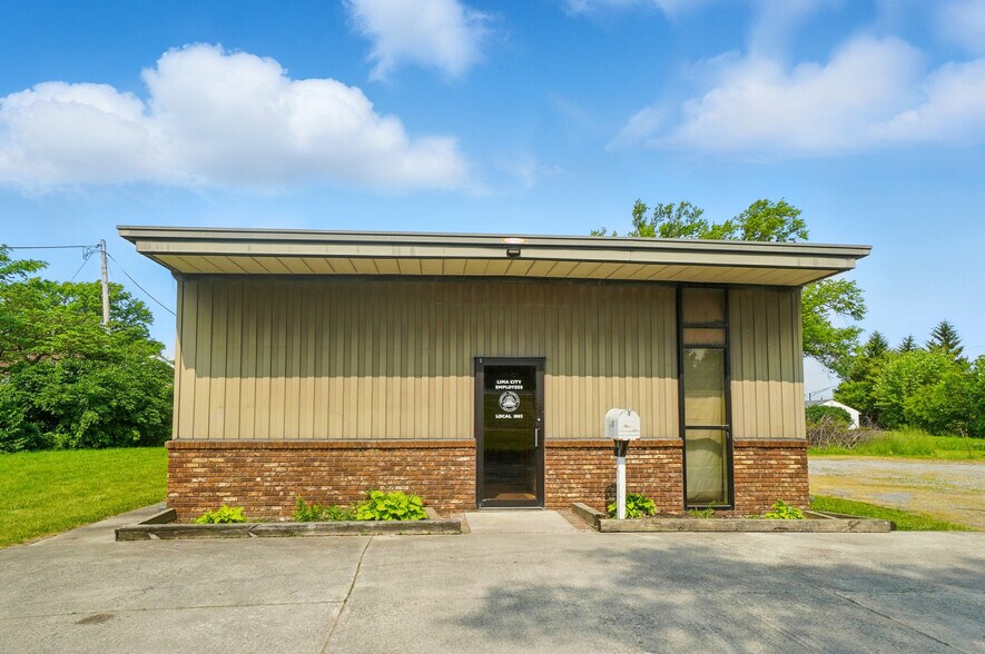 1007 N Center St, Lima, OH à vendre - Photo de l’immeuble – Image 2 sur 22