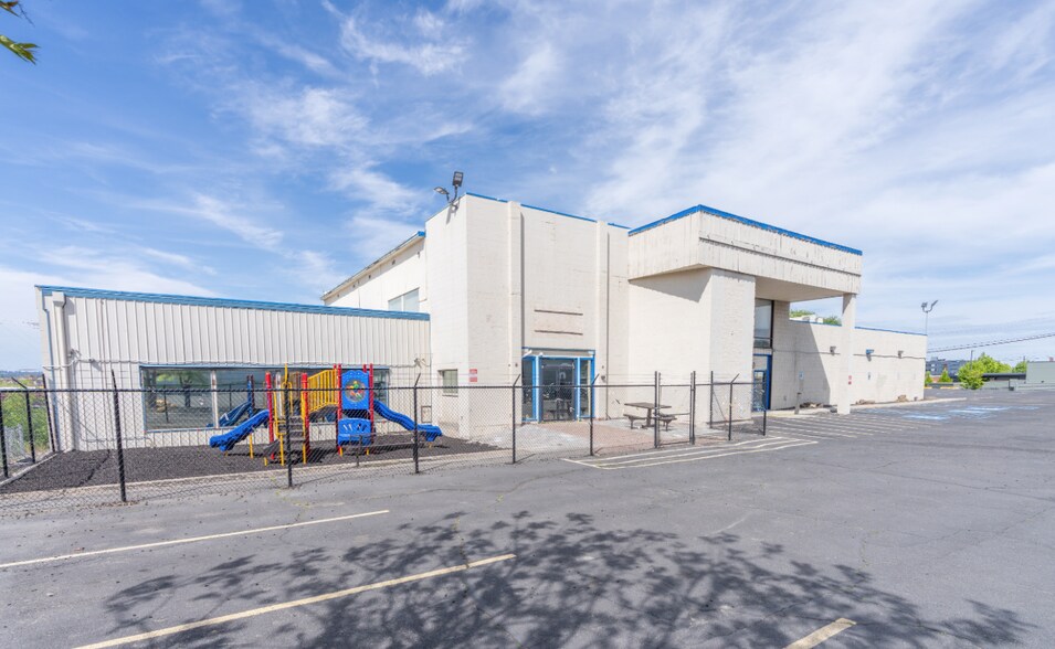 115 E Pacific Ave & 112 E 1st Ave portefeuille de 2 biens à vendre sur LoopNet.fr - Photo de l’immeuble – Image 1 sur 6