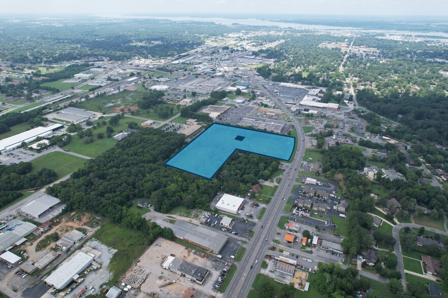 904 6th Ave SW, Decatur, AL à vendre - Photo de l’immeuble – Image 1 sur 2