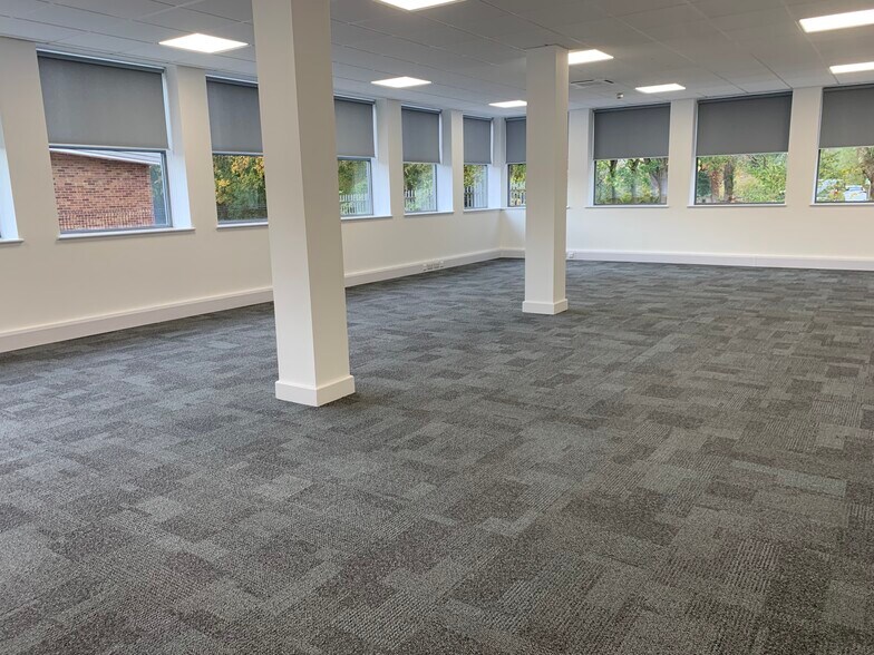 Bond Av, Milton Keynes à louer - Photo de l’immeuble – Image 3 sur 21