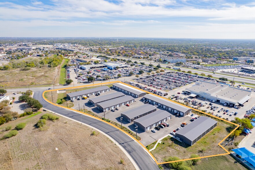 2203 Cascade Pky, San Antonio, TX à louer - Photo de l’immeuble – Image 2 sur 27