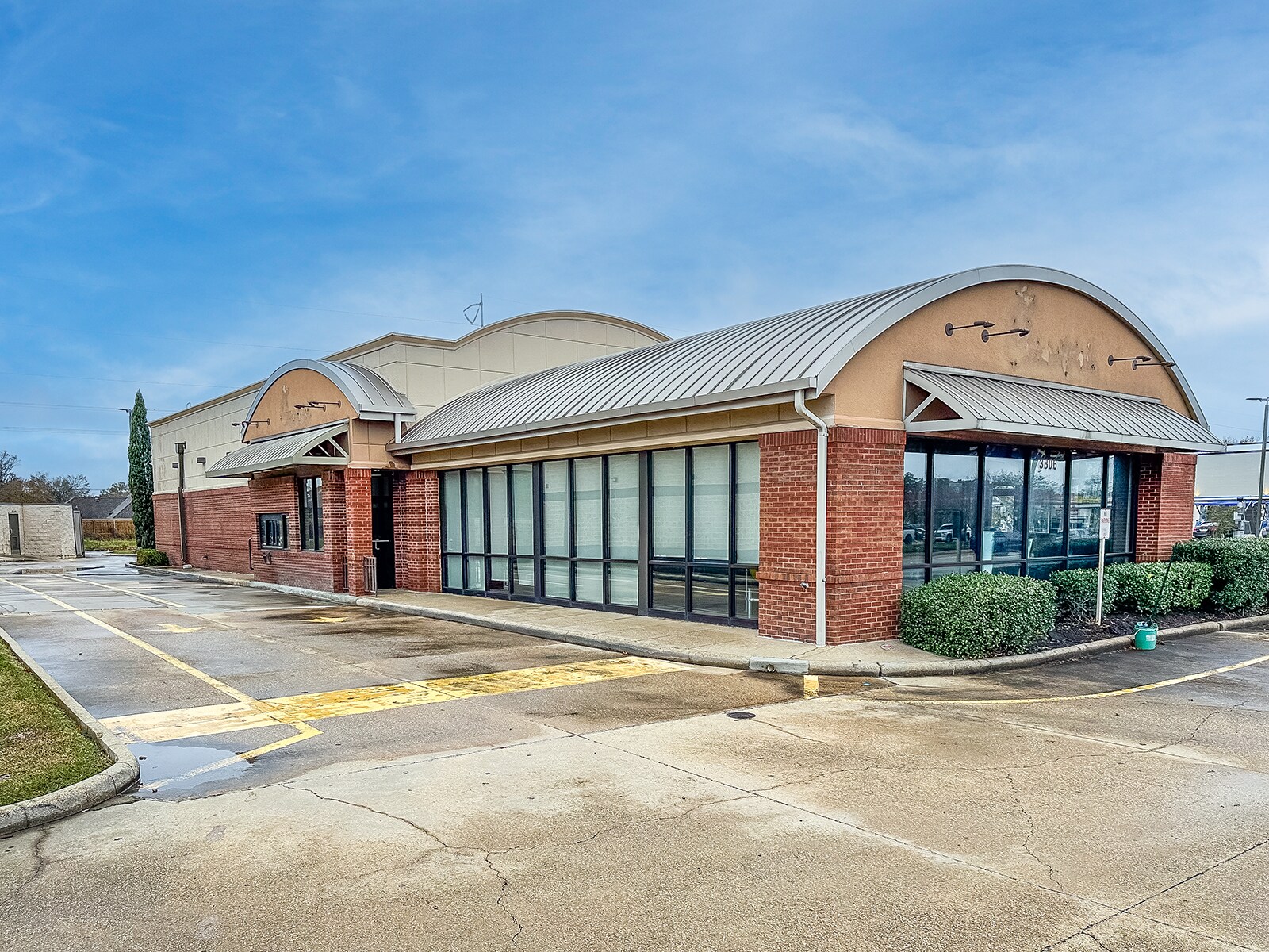 3806 Ambassador Caffery Pky, Lafayette, LA à vendre Photo principale– Image 1 sur 4