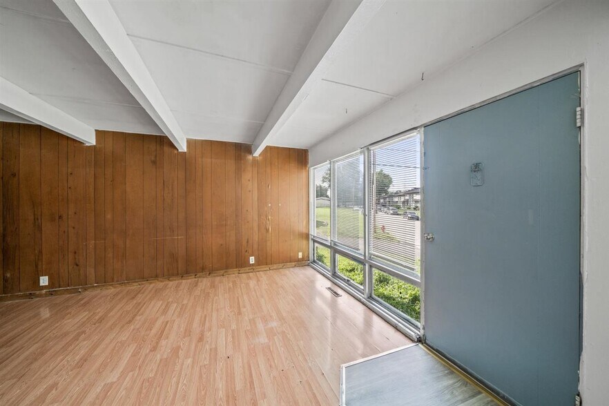 College Park KCK Townhomes portefeuille de 13 biens à vendre sur LoopNet.fr - Photo de l’immeuble – Image 3 sur 10