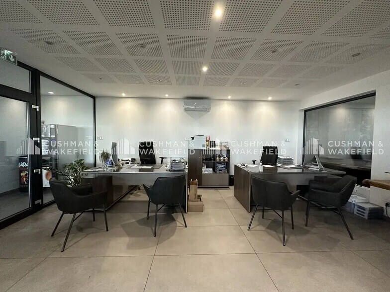 Local d'activités dans Molsheim à vendre - Photo intérieure – Image 3 sur 8