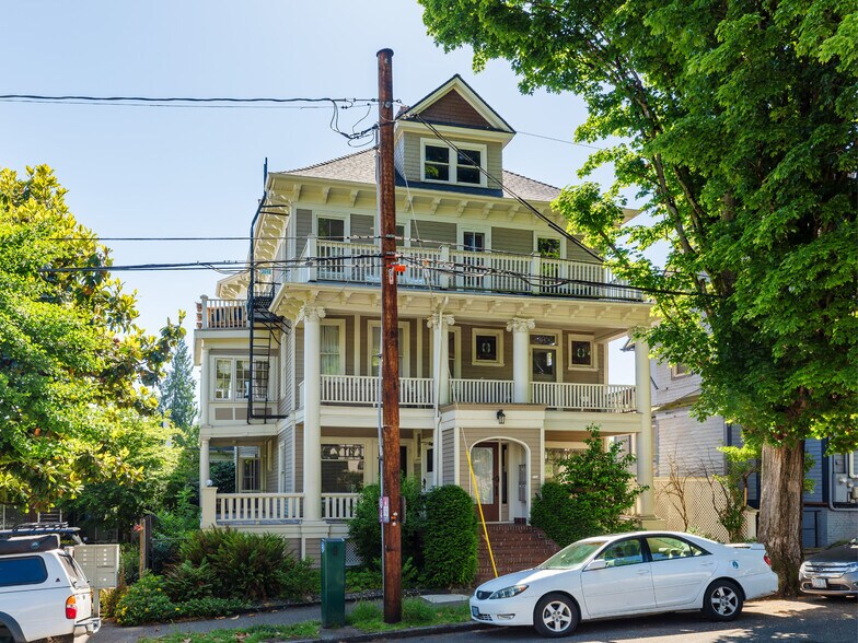 714-716 NW 24th Pl, Portland, OR à vendre - Photo de l’immeuble – Image 3 sur 33