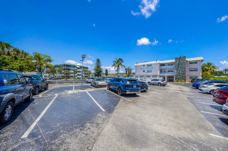 2775 Taft St, Hollywood, FL à vendre - Photo de l’immeuble – Image 3 sur 40
