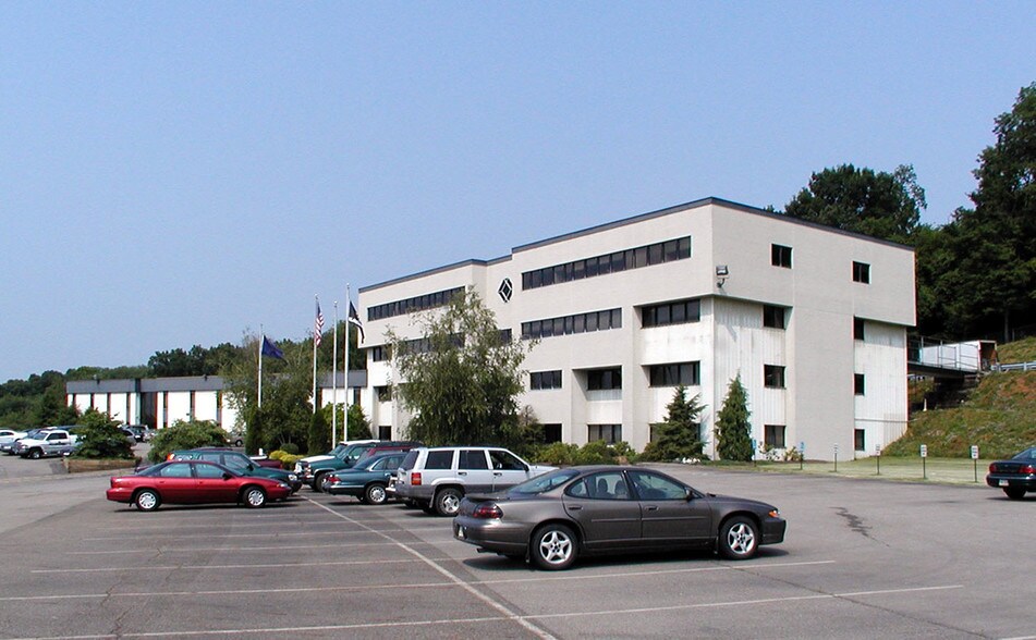 1000 Park Dr, Lawrence, PA à louer - Photo de l’immeuble – Image 2 sur 28
