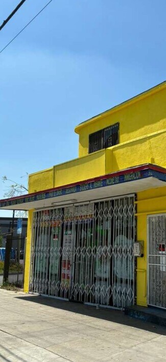 Plus de détails pour 10111 Long Beach Blvd, Lynwood, CA - Local commercial à vendre