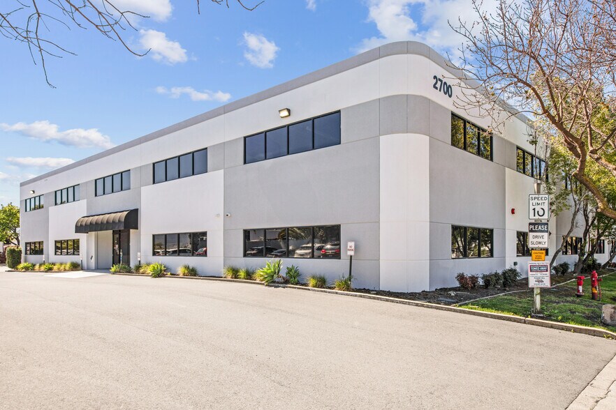 2700-2728 Prune Ave, Fremont, CA à louer - Photo de l’immeuble – Image 3 sur 6