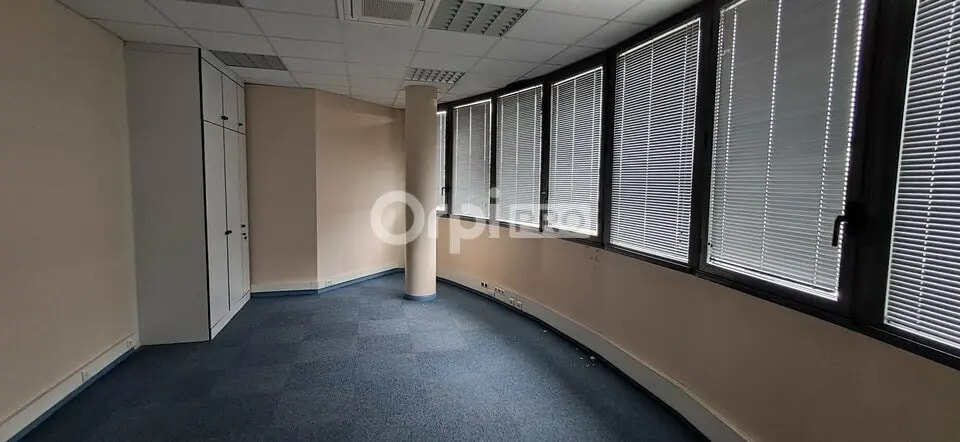 Bureau dans Pau à louer - Photo de l’immeuble – Image 3 sur 8