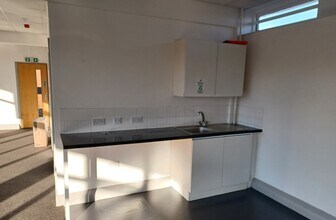 212 Durnsford Rd, Londres à louer Photo intérieure– Image 2 sur 2