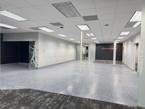 5440 NW 33rd Ave, Fort Lauderdale, FL à louer Photo intérieure– Image 2 sur 47