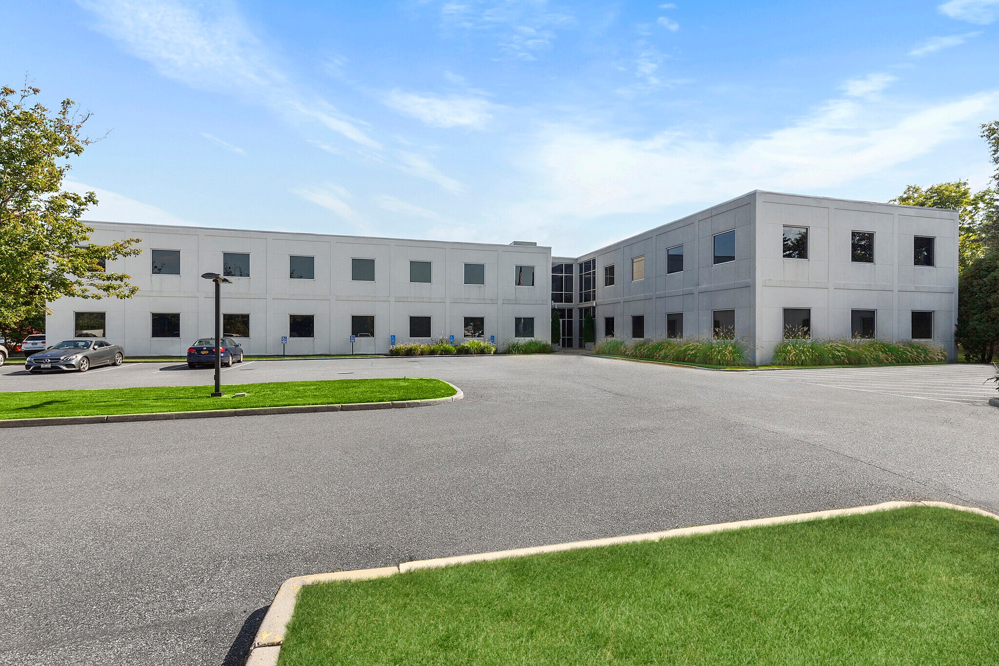 33 Flying Point Rd, Southampton, NY à louer Photo principale– Image 1 sur 9