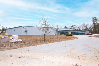 3 Unlimited Dr, Saratoga Springs, NY à louer Photo intérieure– Image 2 sur 45