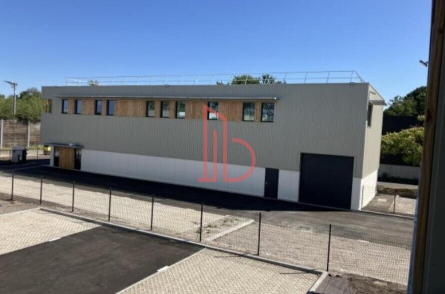 Local d’activités dans Gradignan à louer - Photo de l’immeuble – Image 1 sur 5