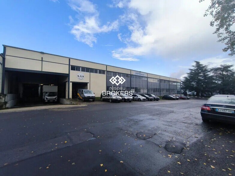 Industriel/Logistique dans Villebon-sur-Yvette à louer - Photo de l’immeuble – Image 3 sur 5