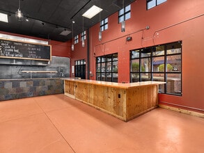 61 N Merrimon Ave, Asheville, NC à louer Photo intérieure– Image 1 sur 10