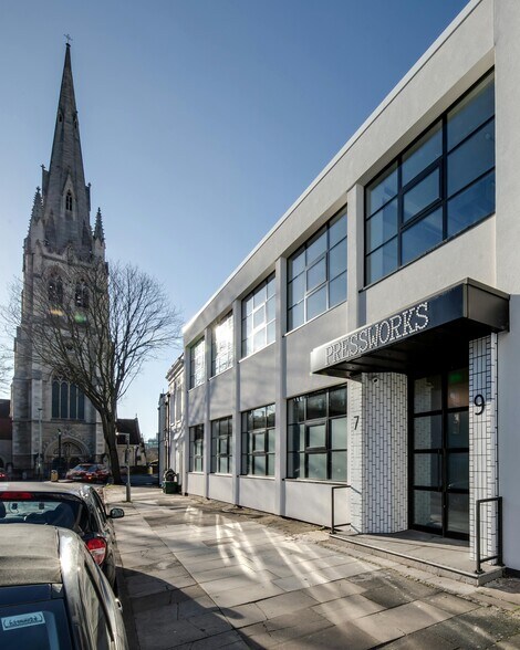 Ambrose St, Cheltenham à louer - Photo de l’immeuble – Image 1 sur 11