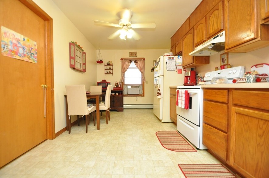201-215 1st St, Slatington, PA à vendre - Photo de l’immeuble – Image 2 sur 26