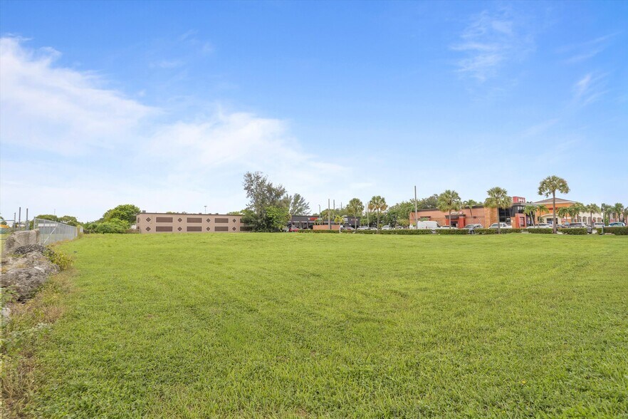 10765 NW 19th St, Sweetwater, FL à vendre - Autre – Image 3 sur 23