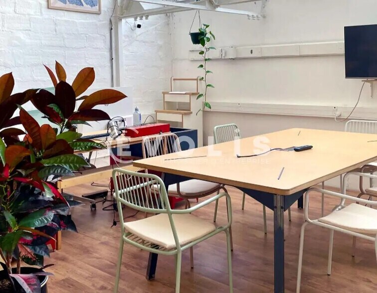 Bureau dans Montrouge à louer - Photo de l’immeuble – Image 3 sur 3