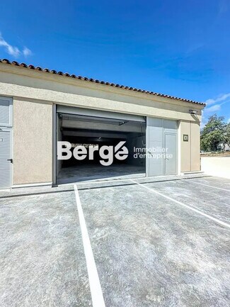 Plus de détails pour Industriel/Logistique à louer