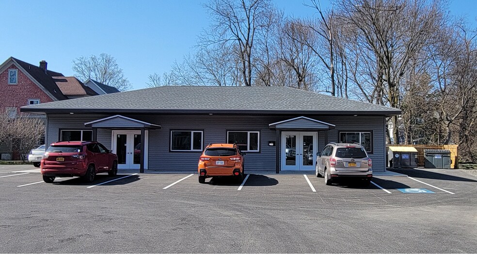 2644 Genesee St, Utica, NY à louer - Photo de l’immeuble – Image 2 sur 19