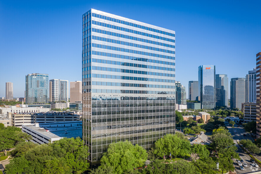 1900 West Loop S, Houston, TX à louer - Photo de l’immeuble – Image 3 sur 16