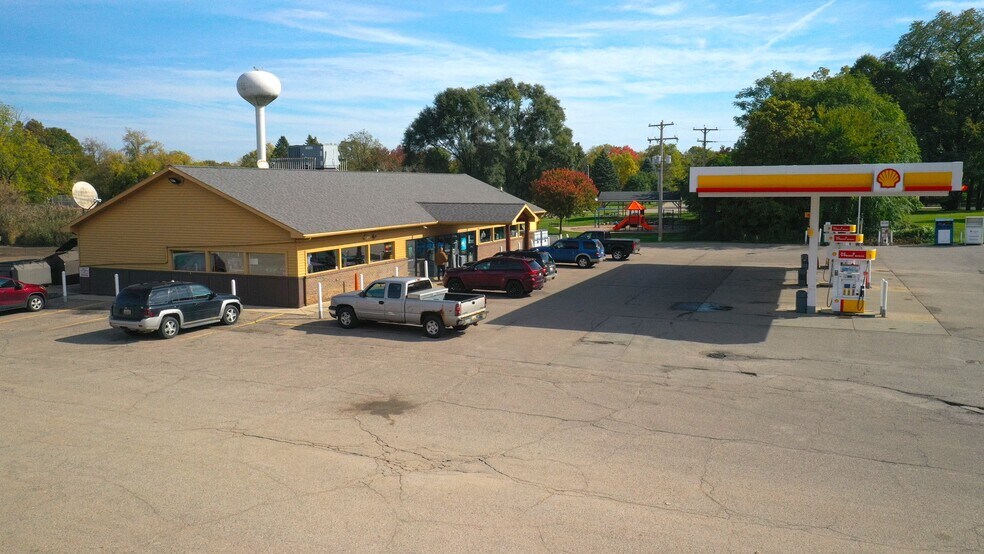 390 W Main St, Stockbridge, MI à vendre - Photo de l’immeuble – Image 2 sur 15