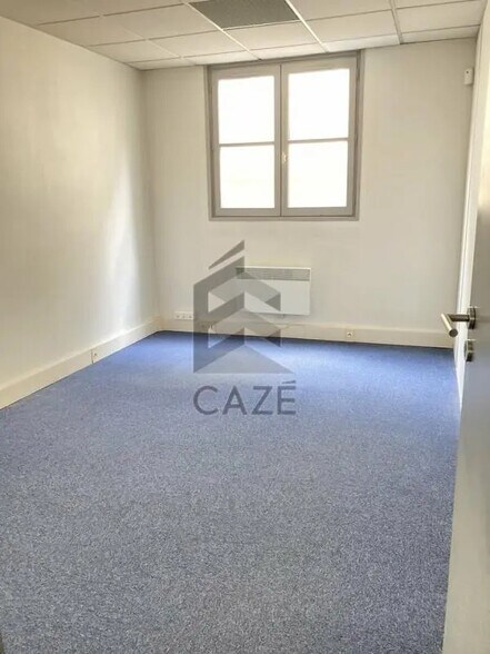 Bureau dans Bordeaux à louer - Photo de l’immeuble – Image 3 sur 4