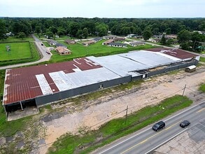 701 W Central Ave, Warren, AR à louer Photo intérieure– Image 1 sur 13