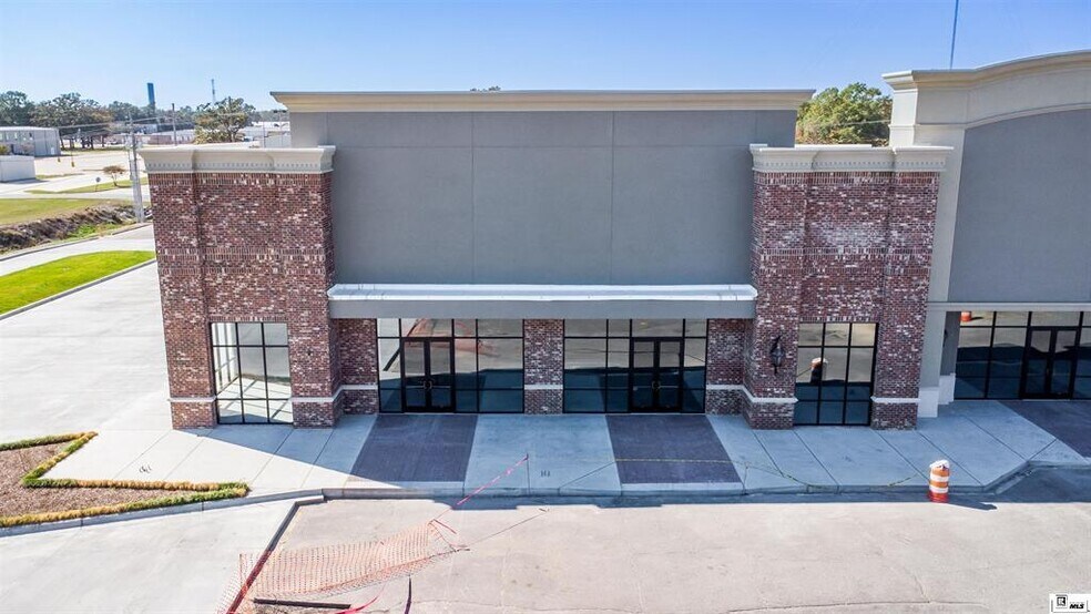 103 Constitution dr, West Monroe, LA à louer - Photo de l’immeuble – Image 2 sur 11