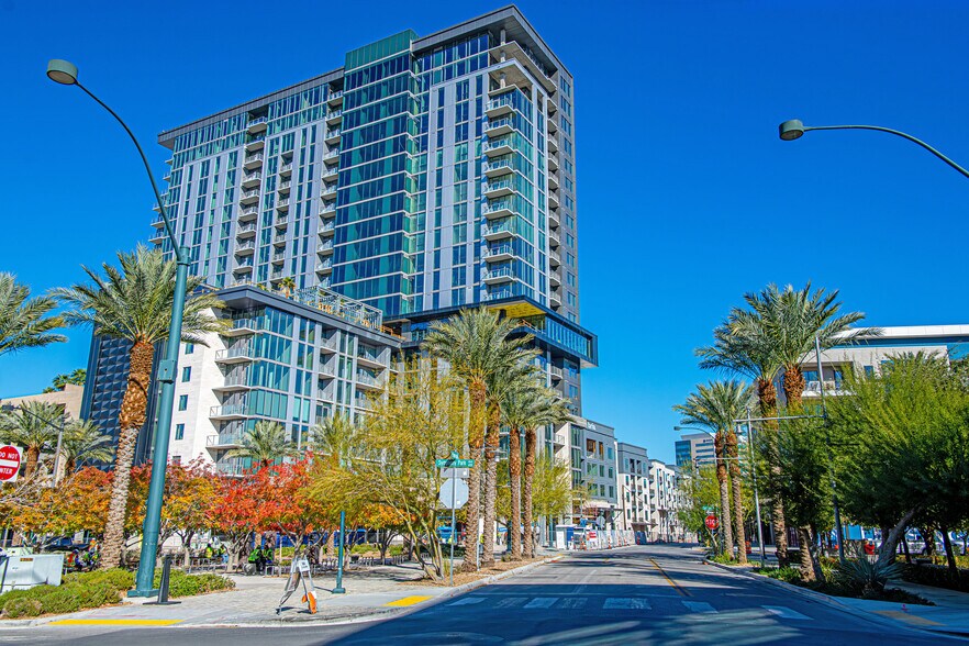 277 Promenade Pl, Las Vegas, NV à louer - Photo de l’immeuble – Image 2 sur 16