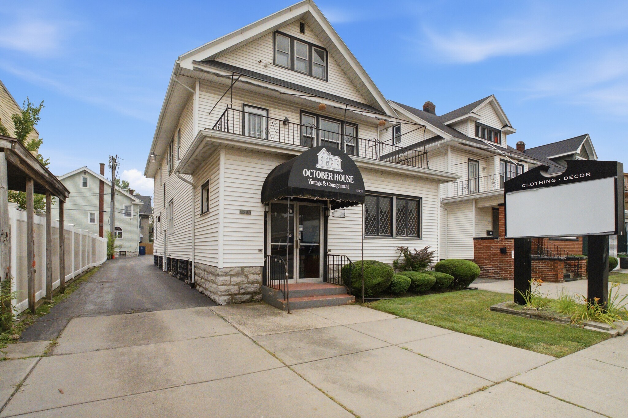 1361 Hertel Ave, Buffalo, NY à vendre Photo de l’immeuble– Image 1 sur 24