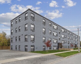 Plus de détails pour 17-19 Collier St, St Catharines, ON - Logement à vendre