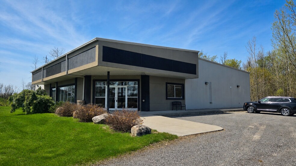 2318 2nd Concession Rd, Brockville, ON à vendre - Photo principale – Image 1 sur 10