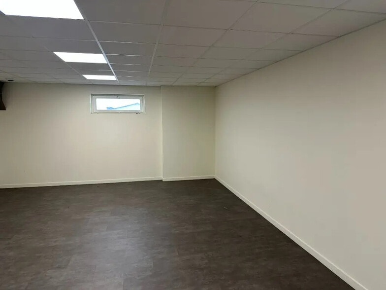 Local d’activités dans Chalon-sur-Saône à louer - Photo intérieure – Image 3 sur 5