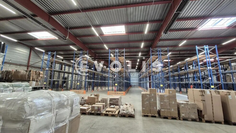 Industriel/Logistique dans Rebais à louer - Photo de l’immeuble – Image 2 sur 21
