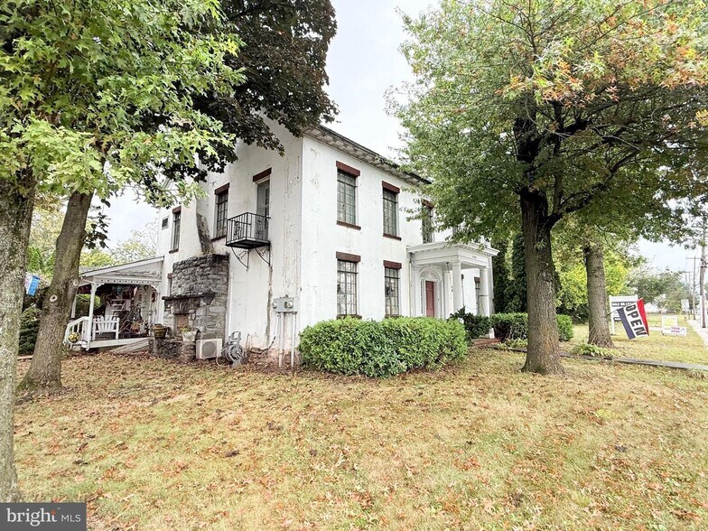 1500 E Philadelphia Ave, Gilbertsville, PA à vendre - Photo de l’immeuble – Image 3 sur 6
