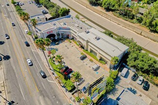 Plus de détails pour 11555-11561 Ventura Blvd, Studio City, CA - Local commercial à louer