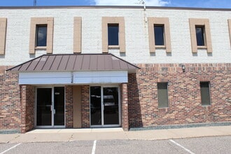 1500-1548 Cliff Rd E, Burnsville, MN à louer Photo de l’immeuble– Image 2 sur 10