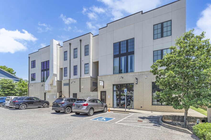 2225 10th Ave S, Nashville, TN à vendre - Photo de l’immeuble – Image 2 sur 20