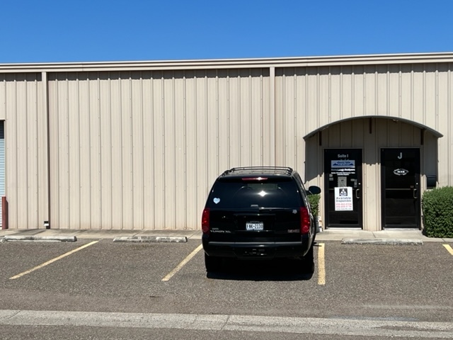 501 E Cedar Ave, McAllen, TX à louer - Photo de l’immeuble – Image 2 sur 6