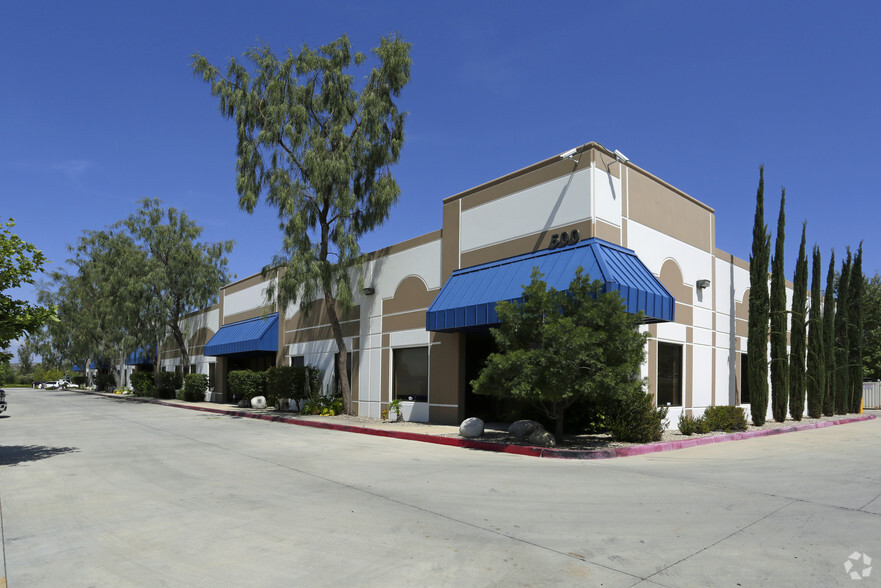 500 Chaney St, Lake Elsinore, CA à louer - Photo principale – Image 1 sur 7