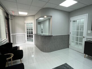 Plus de détails pour 685 Bloomfield Ave, Verona, NJ - Bureau/Médical à louer