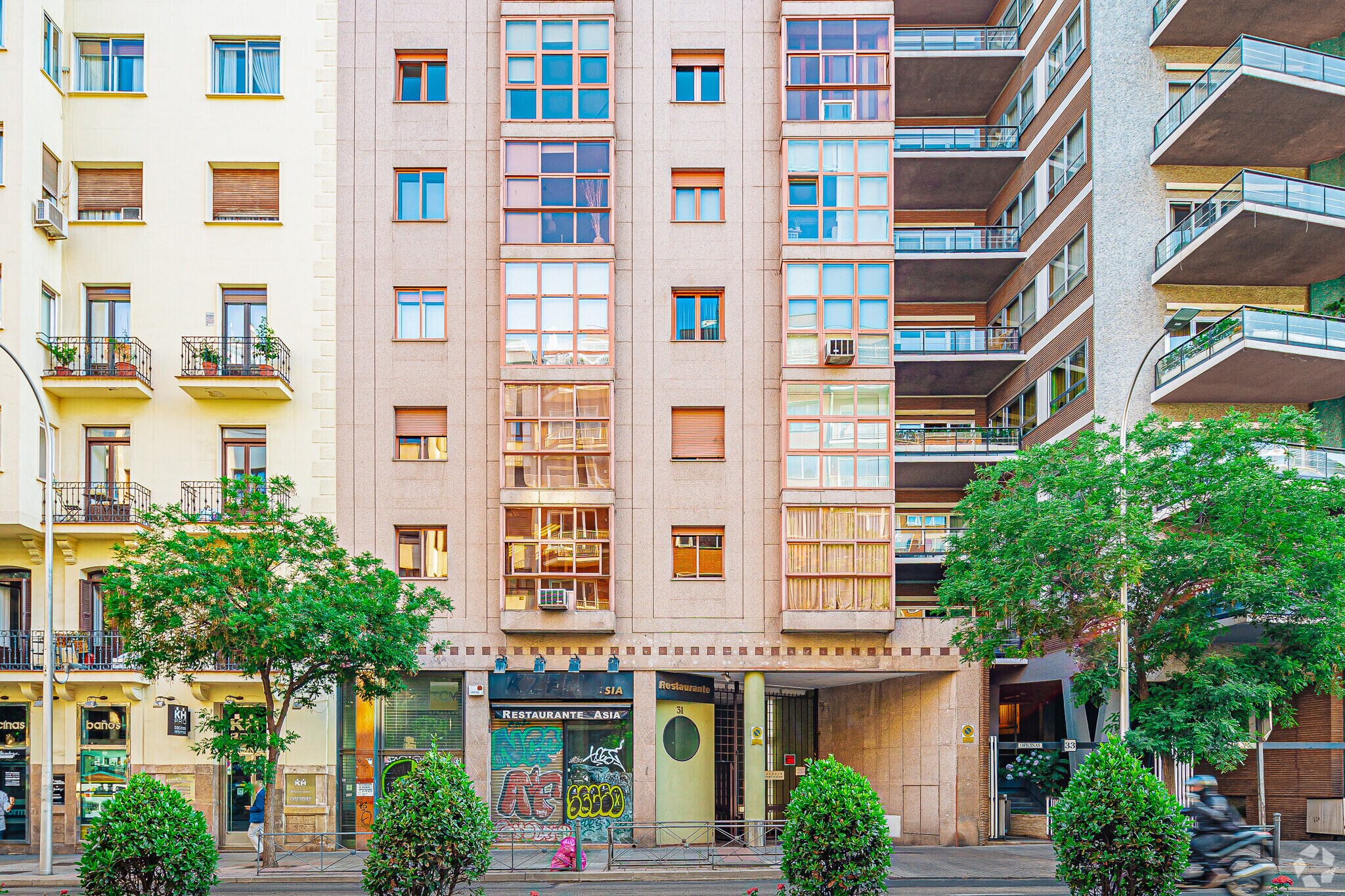 Immeuble residentiel dans Madrid, Madrid à vendre Photo de l’immeuble– Image 1 sur 3
