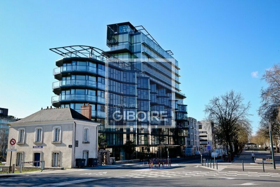 Local commercial dans Rennes à louer Photo de l’immeuble– Image 1 sur 2