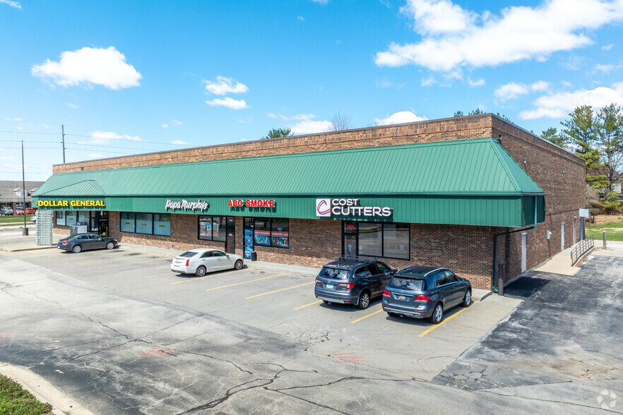4631-4651 86th St NW, Urbandale, IA à louer - Photo de l’immeuble – Image 2 sur 4