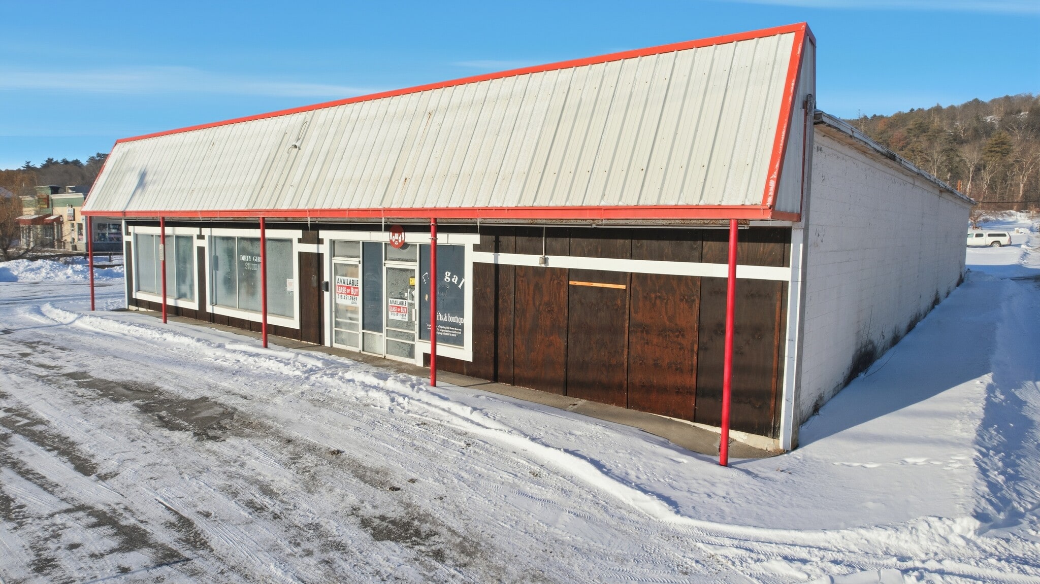 260 Broadway, Whitehall, NY à vendre Photo principale– Image 1 sur 12