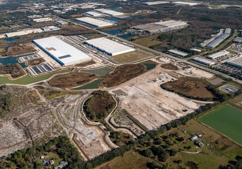 791 County Line Rd, Plant City, FL à louer - Photo de l’immeuble – Image 2 sur 4